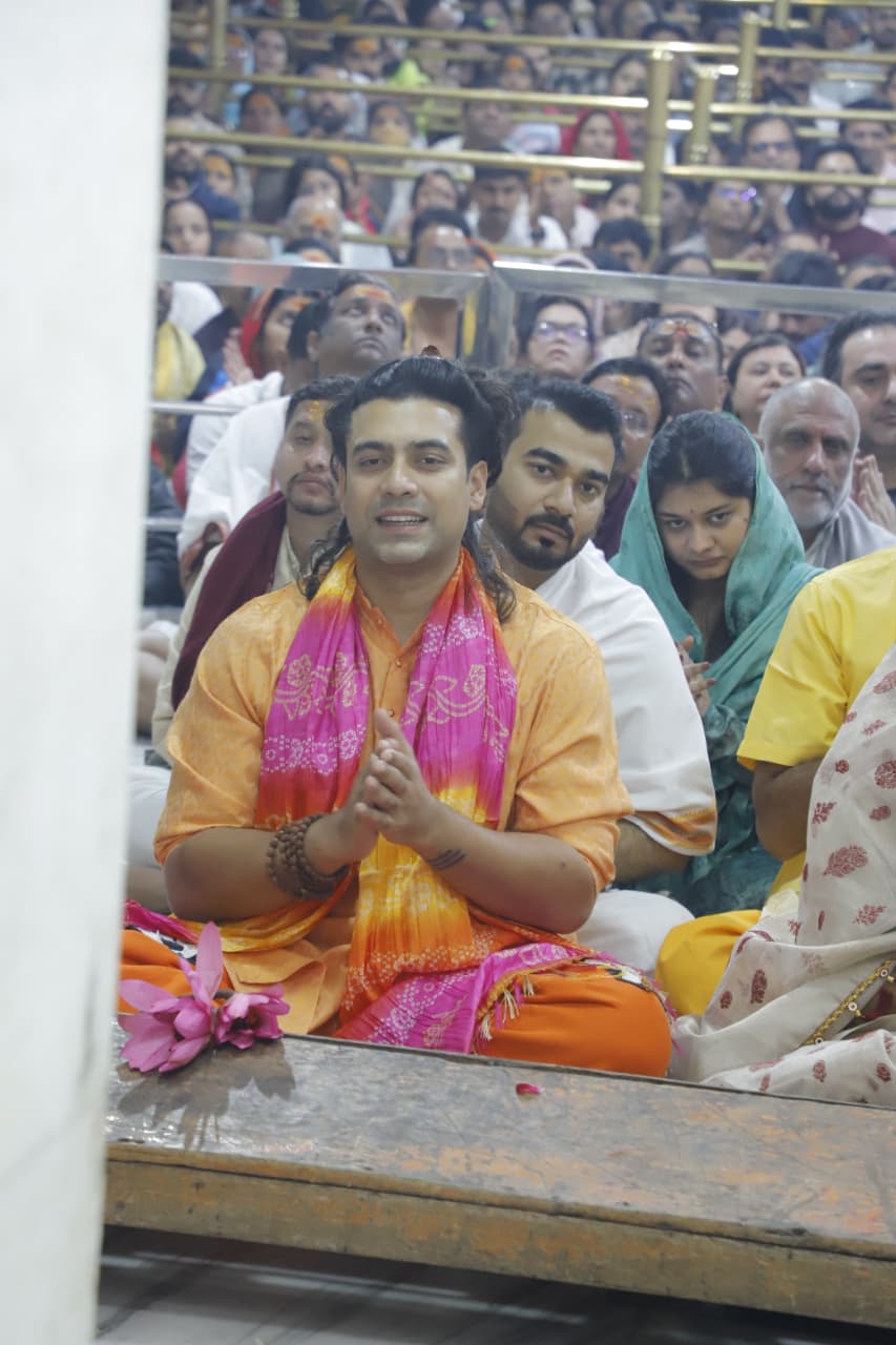 जुबिन नौटियाल महाकाल भस्मारती में शामिल हुए