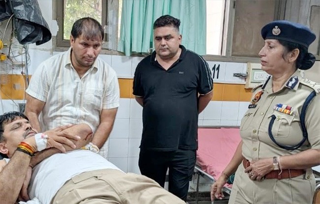 सोनीपत में पुलिस मुठभेड़ में पैरोल जंप कर फरार कुख्यात बदमाश ढेर, हेड कॉन्स्टेबल घायल