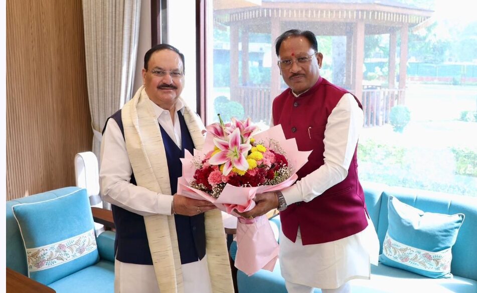 जेपी नड्डा से मिले मुख्यमंत्री विष्णुदेव साय, स्वास्थ्य सेवाओं और किसानों के हितों पर हुई विस्तृत चर्चा
