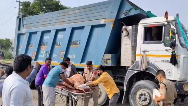 गुरुग्राम में तेज रफ्तार डंपर ने डिलीवरी बॉय को कुचला, हाईवे पर एक घंटे तक हंगामा
