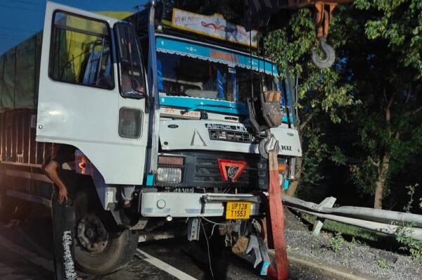 नूंह KMP एक्सप्रेसवे पर भीषण सड़क हादसा: ड्यूटी के दौरान हरियाणा पुलिस कांस्टेबल की मौत, ASI गंभीर घायल