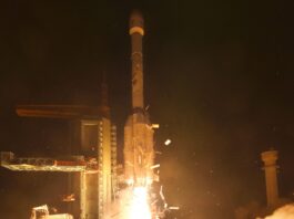 EOS-05 के सफल प्रक्षेपण पर PM मोदी समेत दिग्गज नेताओं ने ISRO को दी बधाई